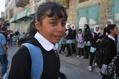 Los colonos israelíes atacan escuela en Naplusa por tercera vez