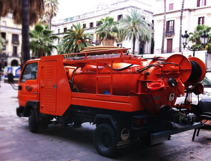 Camión cuba para efectuar desatascos en A Coruña