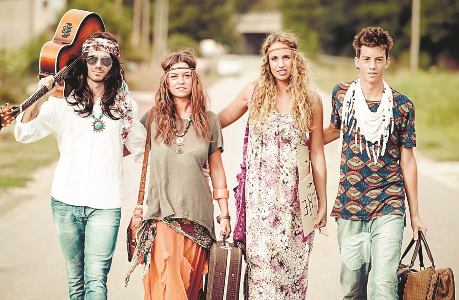 stunning-photos-depicting-the-rebellious-fashion-at-woodstock-1969